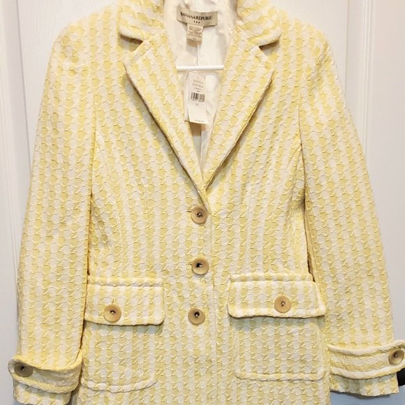 Banana Republic Jackets & Blazers - Tweed Banana Republic Coat NWT